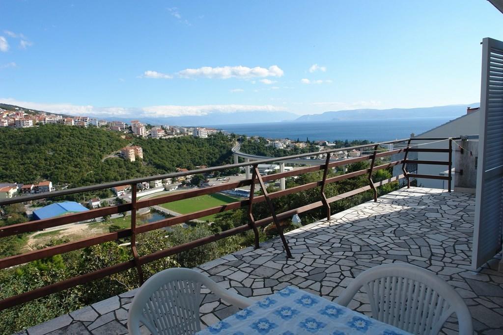 Beautiful Apartment In Crikvenica With Kitchen Oda fotoğraf