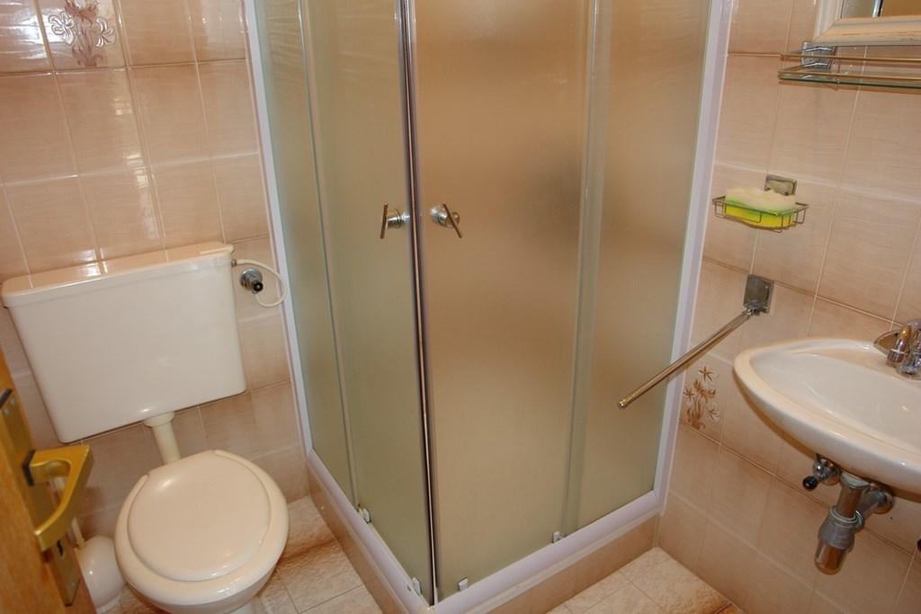 Beautiful Apartment In Crikvenica With Kitchen Oda fotoğraf