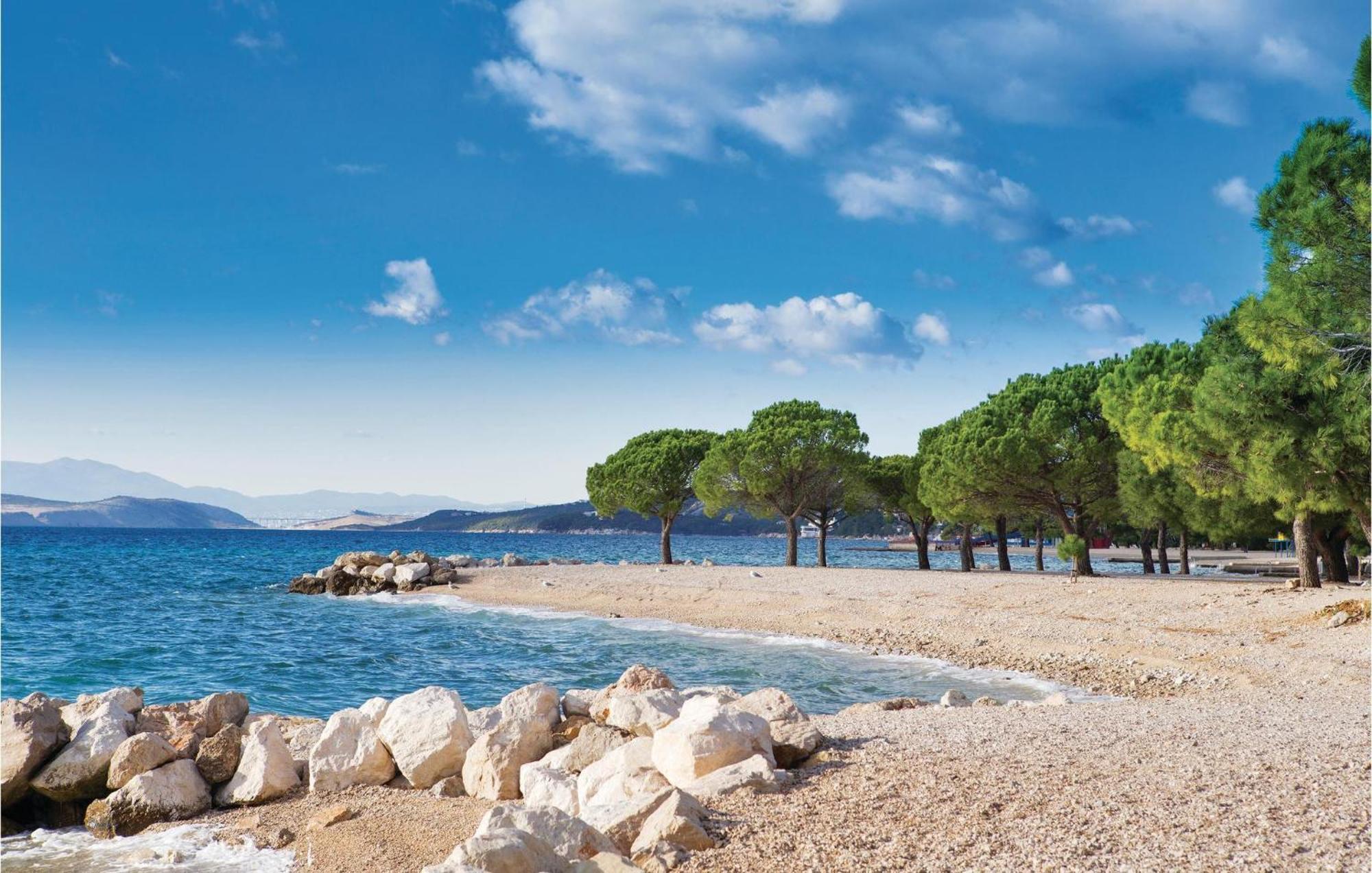 Beautiful Apartment In Crikvenica With Kitchen Dış mekan fotoğraf