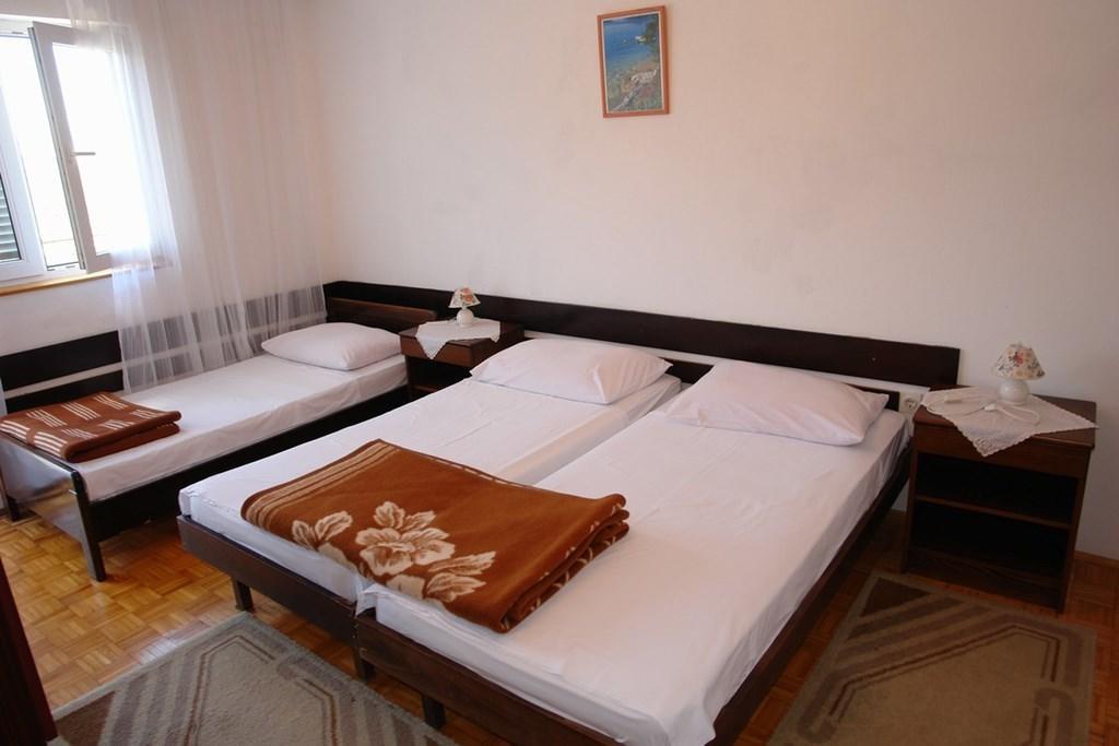 Beautiful Apartment In Crikvenica With Kitchen Oda fotoğraf