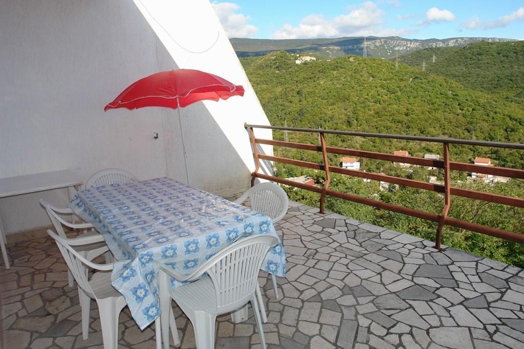 Beautiful Apartment In Crikvenica With Kitchen Oda fotoğraf
