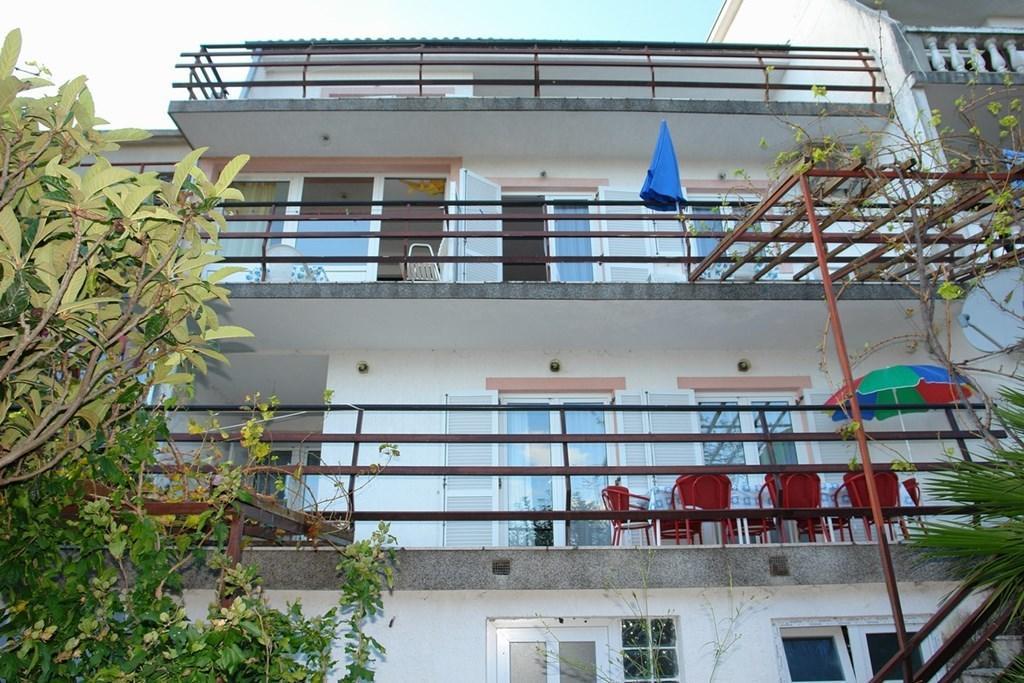 Beautiful Apartment In Crikvenica With Kitchen Oda fotoğraf